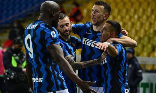  国际米兰替补奇兵，桑切斯登场十分钟改写比分